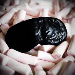 МАСКА ДЛЯ СЛЕПОЙ СТРАСТИ LES PETITS BONBONS.